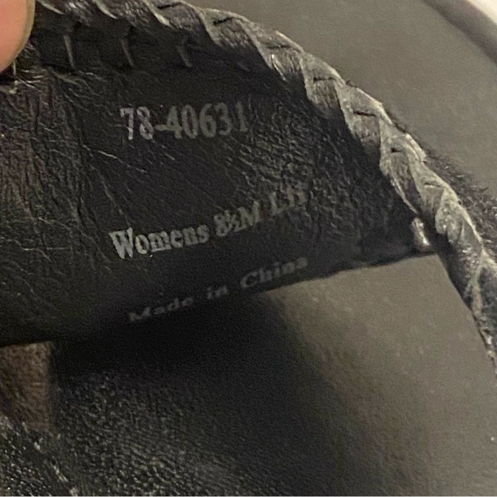 Johnston and Murphy Women’s Genuine Leather Black Suede Ankle Closure Sandals. - Picture 6 of 9